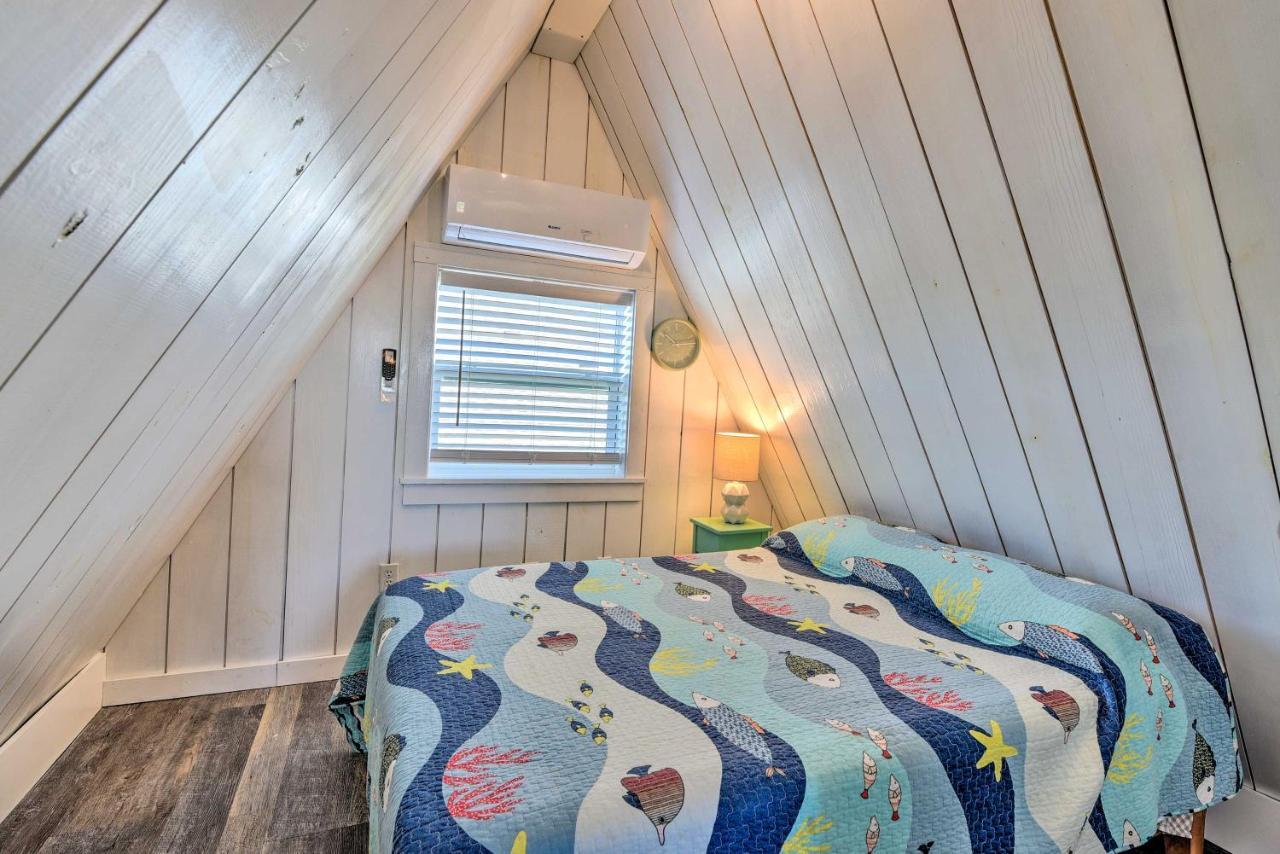 A-Frame Home With Deck - 2 Blocks To Surfside Beach! Εξωτερικό φωτογραφία