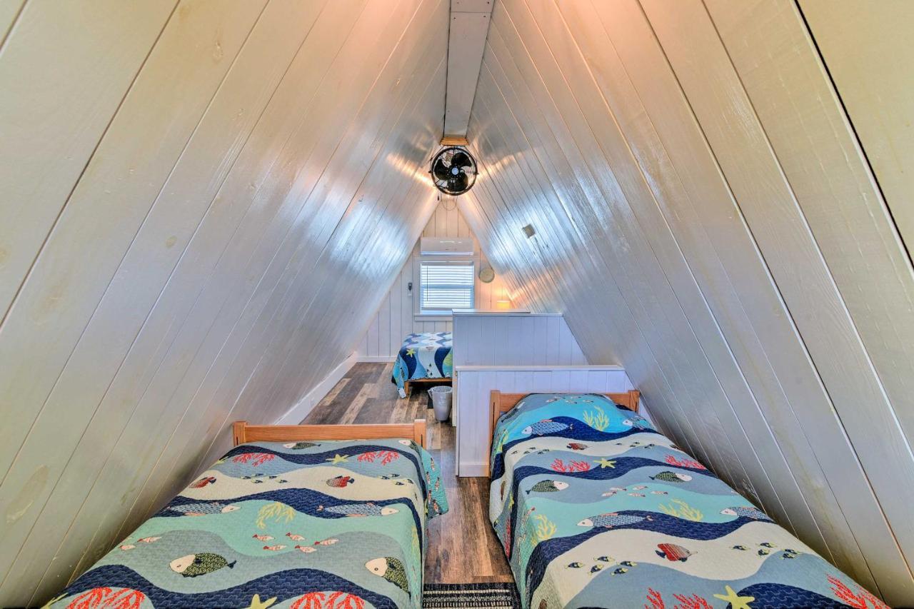 A-Frame Home With Deck - 2 Blocks To Surfside Beach! Εξωτερικό φωτογραφία